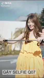 Nhật Bản - Gậy Tự Sướng Gậy tự sướng Gậy chống rυng Tích hợp chân Tripod Gậy chụp ảnh 3 chân có đèn kèm remote bluetooth kiêm tripod 3 chân Q07 Chân quay tik tok dành cho điện thoại ( Tặng kèm remote Bluetooth)C