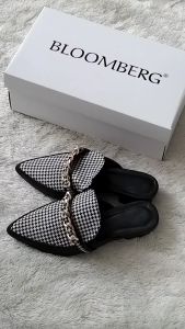 Leora Veddira - Bloomberg - Sandal Hak Mules Big Size Jumbo - Hak 3 cm - BIG SIZE JUMBO - BS Tribal Mules - SANDAL BIG SIZE JUMBO - Sepatu Big Size Jumbo - Sandal Big Size Jumbo Wanita - Sendal Dewasa Perempuan
