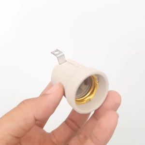 ขั้วห้อย กระเบื้อง 4A 250V สำหรับหลอดไฟ E27 หรือขั้วทรงกระถาง มีขั้วเกลียวมาตรฐาน E27