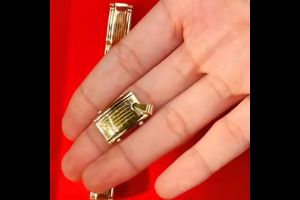 จี้ ยันต์หนุนดวง 5 แถว พร้อมแร่ปรับสมดุลร่างกาย ทองไมค่อนไม่ลอกไม่ดำ(เฉพาะจี้) ใส่อาบน้ำได้เลย +แถมฟรียันต์+ธูปให้หวย