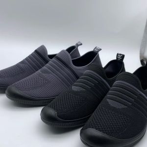 QINGSHUI Sepatu kets pria. Sepatu hiking sepatu luar ruangan sepatu rendam sepatu pantai sepatu kerja sepatu lari