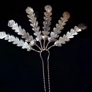 Aksesoris Kepala Anak: Tusuk Tulang Daun