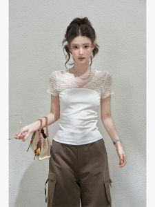 THROUS | Áo Thun Trắng Eo Cao Tay Ngắn V-Neck Kết Hợp Ren Đẹp Mùa Hè