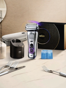 Braun | Travel Portable Rechargeable Shaver