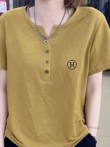 HUAXUNRAN | Slimming Age-reducing V-neck Short Sleeve T-shirt