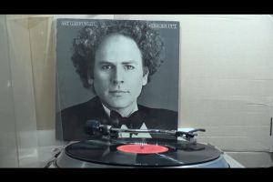 1 แผ่นเสียง 12นิ้ว f07 ART GARFUNKEL - SCISSORS CUT แผ่นVG++ริ้วรอยบาง เสียงรบกวนนิดหน่อยไม่มีรอยลึก แผ่นล้างทำความสะอาดแล้ว ปกVG+มีตำหนิขอบนิดหน่อย ขอบไม่ขาด สันไม่ทะลุ