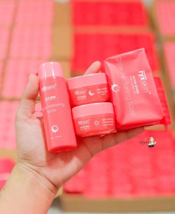Ryxskin%20Glow%20Bomb%20Daily%20Care%20Kit%20-%20Image%205