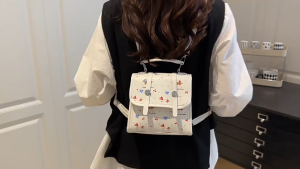 MOUSSON  กระเป๋าเป้สะพายหลังผู้หญิงแบบใหม่ที่เข้ากันทั้งหมดกระเป๋าเป้สะพายหลังขนาดเล็กที่สวยงามสำหรับการเดินทางท่องเที่ยวขนาดเล็ก