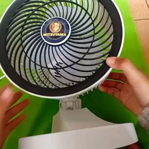H87 Kipas Angin Meja Mitsuyama PORTABLE 9.5 95 inch Desk Fan Duduk SNI Original meja in 2 kecepatan putaran 180 derajat desain kompak fungsionalitas kerja ruang tamu kamar tidur sejuk arah aliran Ukuran baling Daya 17w Efisien praktis udara Desain minima