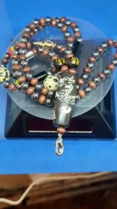 【Ready Stock】Special Custom Made an only one Natural Energy of wealthMagic power Fengshui Product-Leklai Stone+ Dragon DZi Bead Amulet Necklace (Can wear 1 to 3 pcs amulets)本店手工特制天然圣力正能量辟邪开运泰国圣物LEKLAI(流铁)（华语:镍莱粤语:力泥)红玉髓开运/转运吉祥龙天珠佛牌项链(可佩戴1~ 3尊佛牌手工