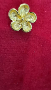 Poh Heng Jewellery 24K Flower Earrings in Yellow Gold[Price By Weight]