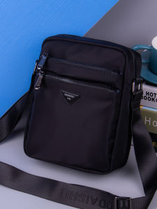 กระเป๋าสะพายข้างผ้าใบ Oxford สำหรับผู้ชาย กระเป๋าใส่ของแบบสะพายข้างแบบมีช่องแยกหลายชั้น กระเป๋าใส่ของสำหรับเดินทางแบบกันน้ำ กระเป๋าสะพายข้างแบบลำลอง