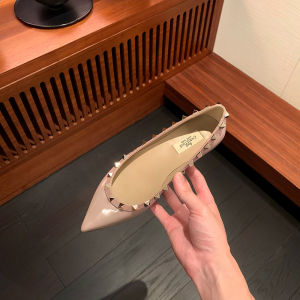 [Sheii Su Cojin] Word of Mouth Series ~ Pointed Toe Shallow Mouth Rivet Flat Shoes Womens Single Shoes Wedding Shoes Party Shoes