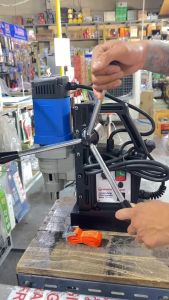 OKURA สว่านขาแม่เหล็ก สว่านแท่น 23 มม. 1300W รุ่น OK-23E