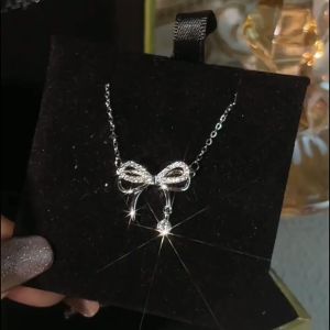 สร้อยคอ สร้อยคอผู้หญิง สายโซ่ จี้โบว์ ประดับเพชร สําหรับผู้หญิง สไตล์เรียบหรูเกาหลี