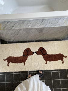 VIKAMA Cute Pet Dachshund Dog Bathing Mat White Base With Two Dogs Looking At Each Other Pattern - Washable Home Decoration