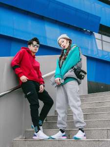 รองเท้ากีฬา EQT NMD ระบายอากาศได้ดี รองเท้าวิ่งแบบลำลองสำหรับผู้ชายและผู้หญิง รองเท้าส้นแบนแบบสวมสำหรับฤดูร้อน