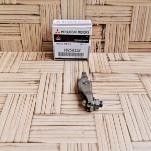 PELATUK API MITSUBISHI TRITON 4N15 PAJERO DAKAR 2019 UP 1025A332