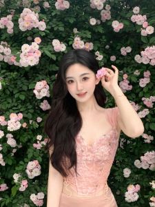 Áo Ba Lỗ Lưới Hoa Ngọt Ngào Và Cay Nồng Áo Ba Lỗ Ngắn Cho Nữ Mùa Hè Màu Hồng Có Đệm Ngực Áo Ba Lỗ Ôm Vừa Vặn