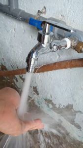 Vòi Hồ Đồng Thau Tay Gạt Ngang Mạ Crom Ren 21 Vòi Hồ Thau Cổ Cao Cap Cấp