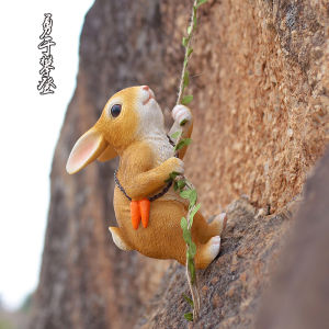 Creative Outdoor Garden Squirrel Climbing Tree Cartoon Decoration Resin Courtyard Balcony Nursery Decor Wall Hanging Ornaments