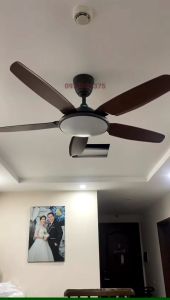 Quạt trần 5 cánh trang trí phòng kháchsải cánh rộng 1m32động cơ DC 6 số đèn led sáng 3 chế độ có đảo chiều