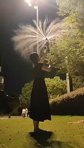 【Timeles】ของเล่นพลุและปืนฉีดน้ำ ปืนฉีดน้ำ สงกรานต์ ปืนฉีดน้ำดอกไม้ไฟโรแมนติก เหมาะสำหรับการถ่ายภาพ