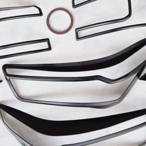 Paket Cover Garnish Lampu Depan Belakang Mobil Toyota Raize 2021 Hitam