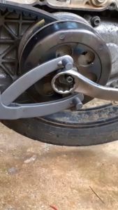 Paket Set PROMO TERMURAH Kunci CVT / Treker CVT / 39x41 / 39 x 41 / Flywheel / Kunci Service CVT / Treker Service CVT / Tahanan CVT / Penahan CVT / Kunci MAngkok CVT / Tahanan Mangkok CVT / Treker