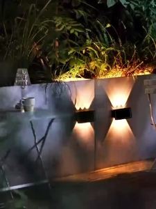 โคมไฟติด ยึดผนังโซลาร์เซลล์ Solar Wall Light4/6/8LED แสงเหลืองอ่อน/เข้ม RGBหลากสี ไฟตกแต่งรั้ว ผนังกำแพง โคมไฟพลังงานแสงอาทิตย์