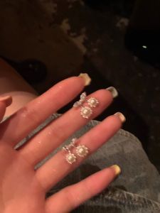 Delicate Pearl Cherry Cream Earrings Womens Fashion Jewelry No Piercing Clip-On Sweet Style Alloy Fruit Pattern Korean Style