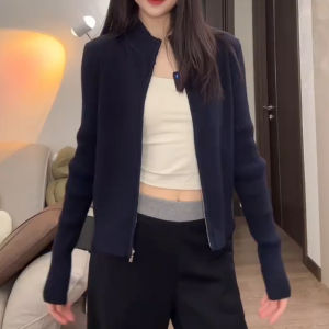 เสื้อคลุมโยคะถักแบบสวมหัวทรงสลิมฟิตสำหรับฤดูใบไม้ร่วง ทรงหลวมสบาย ๆ แขนยาว ระบายอากาศได้ดี ดูดซับเหงื่อแห้งเร็ว เสื้อผ้ากีฬาสำหรับผู้หญิง