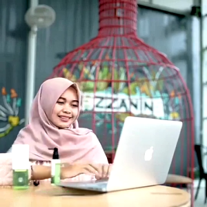 Erhsali Peeling Spray - Erhsali Nasa -ginal Nasa - Perawatan Kulit wajah - Mengangkat Kulit Mati - Meremajakan Kulit Wajah - Membersihkan  Pori Pori - Bpom - Dijamin Aman - Ken Herbal