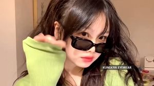 Hip-hop Rectangle Aesthetics Sunglasses Hot European and American New Summer Small Oval Retro Shades Eyewear for Women