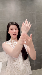 Kem dưỡng trắng da toàn thân YAHERA Premium Body Whitening Cream dưỡng trắng dưỡng ẩm chống nắng chống lão hóa 200g