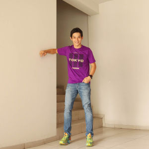 Kaos Distro Point Eight desain simpel streetwear