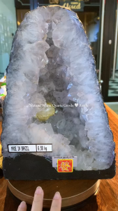 Natural White Quartz Geode 🤍 with Natural Rutile Inclusions ✨🤍 白水晶｜净化 × 清爽 × 稳定 ✨ 钛晶｜招财 × 事业 × 贵人