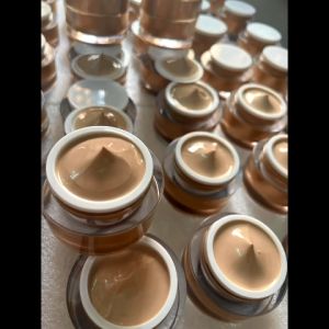 Kem cao sâm lạnh HOA HỒNG tái tạo vip cốt sâm tươi bong mạnhl àm sạch mụn bong námtrắng sáng  dtrj viêm nang lông cao cấp mới 20gr gia công tại xưởng sx đông y SUNNARY