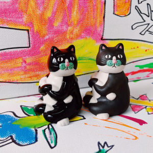 Creative Ceramic Desktop Decorations Small Wealthy Figurine with Leaf Toothpick Holder Cute Cartoon Style Home Decor Gift