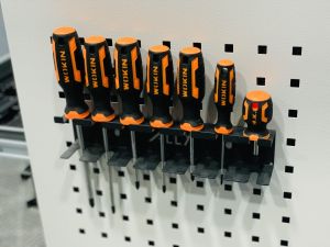 Giá treo tuavit thép 1.5 li xịn cứng