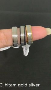 Cincin Titanium Kotak Mata Kecil Anti Karat Anti Luntur Cincin Nikah