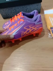 KIDZTUBS Sepatu Bola Anak Paket Komplit Sepatu Bola Tas Skin Deker Kaos Kaki Usia 6-10 Tahun Size 28 29 30 31 32 33 34 35 36 37 KDZ1100011425