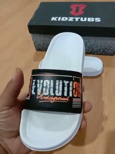 Sandal Anak Laki-Laki Karet Slipper Slide Selop Slipon Jepit Karakter Warna Hitam Usia 6-10 Tahun-KIDZTUBS1757100224