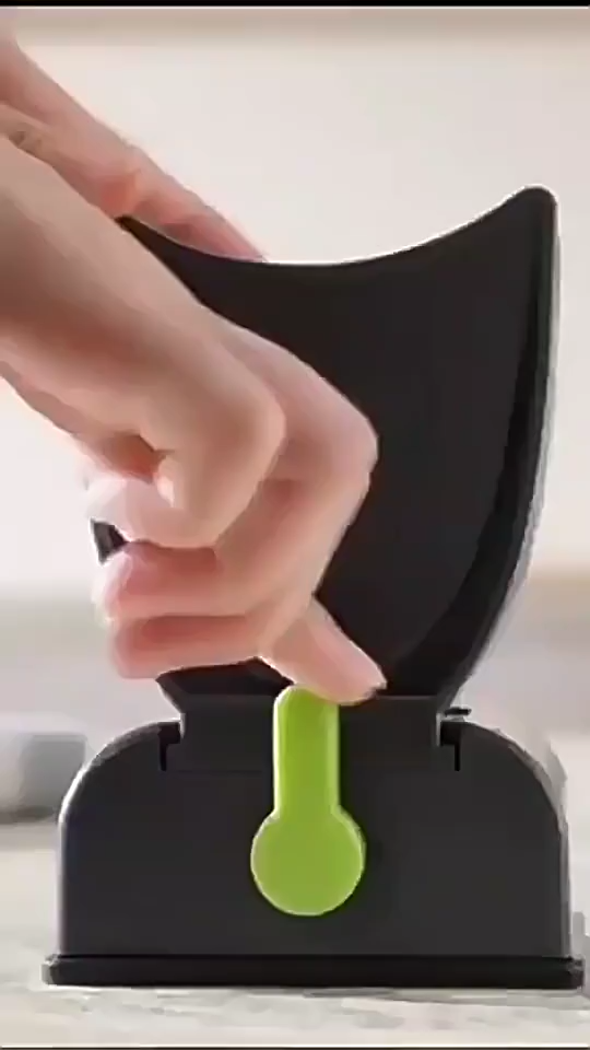 Versatile Stainless Steel Manual Meat Slicer Handheld Meat Dicer with HolderSharpenerBrush & Sheath for Slices Shreds & Grain