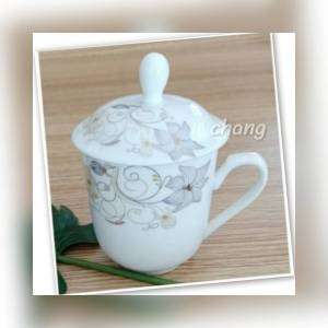 แก้วน้ำ พร้อมฝา วัสดุ:เซรามิค 250ml.(โดยประมาณ) CH0042 CH0617📌โปรดอ่านรายละเอียดก่อนสั่งซื้อค่ะ