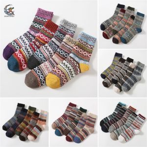 ถุงเท้าหนากันหนาว ลาย Modern สไตล์ชนชาติพันธุ์ ทอด้วยฝ้ายคุณภาพดี 02-C11