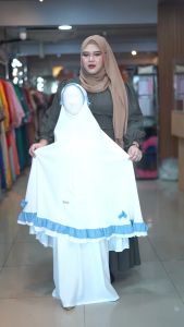 ชุดละหมาดเด็กโต ผ้าตะละกงเด็กสีขาว ระบายด้านล่างมีหลายสีให้เลือก แต่งโบว์ ดีเทลน่ารัก TB10วาริสมูลิม