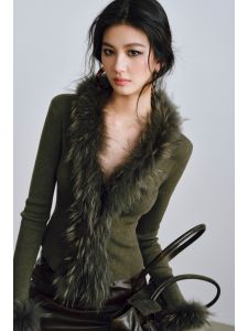 เสื้อถักผ้าขนสัตว์ผสมขนกระต่าย ทรงสลิมฟิต แขนยาว ปกติ ผ้าขนสัตว์ผสม โพลีเอสเตอร์ อะซิเตท ไนลอน อะคริลิก คอตตอน