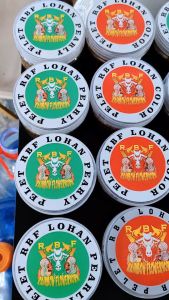Pakan/pelet ikan louhan untuk warna dan jenong