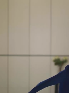 CHÂN VÁY BÚT CHÌ DÀI XẺ TÀ ĐEN & TRẮNG | SANG TRỌNG & TINH TẾ